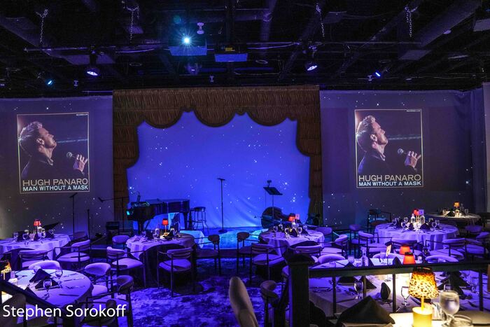 Photos: Hugh Panaro Kicks Off Easter Weekend at The Wick Image