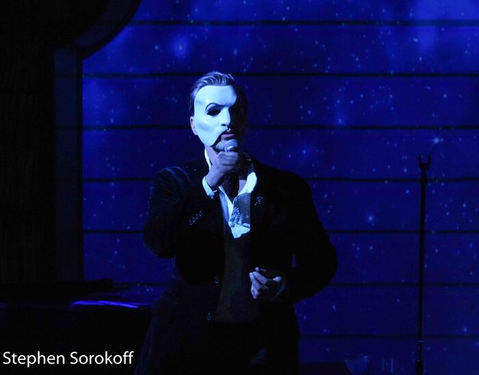 Photos: Hugh Panaro Kicks Off Easter Weekend at The Wick Image