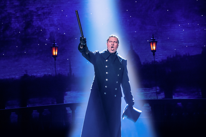 Photos: Check Out New Images of LES MISERABLES US Tour Image