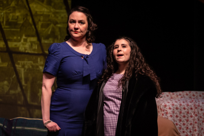 Photos: First look at Gallery Players' THE DIARY OF ANNE FRANK Image