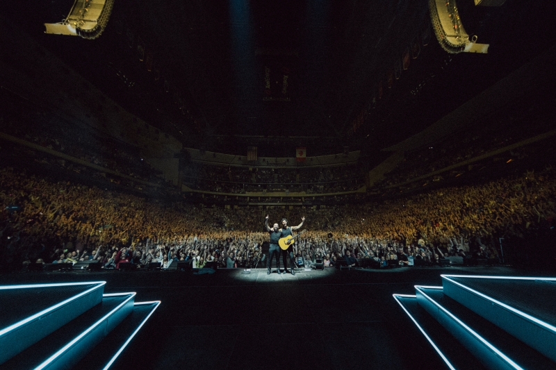 Review: THE HEARTBREAK ON THE MAP TOUR WITH DAN + SHAY at Xcel Energy Center Image