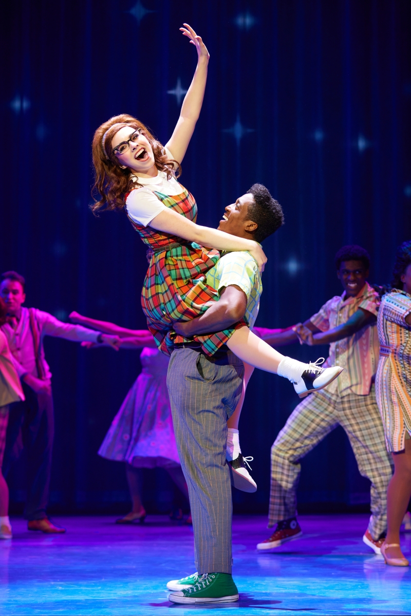 Review: Transport Back to the '60s with the Lively Musical HAIRSPRAY! Image