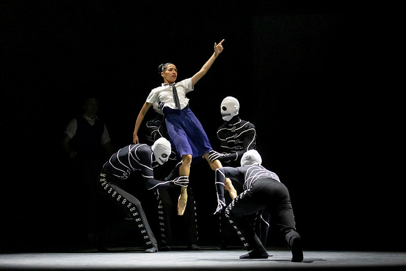 Review: DOS MUJERES at San Francisco Ballet Image