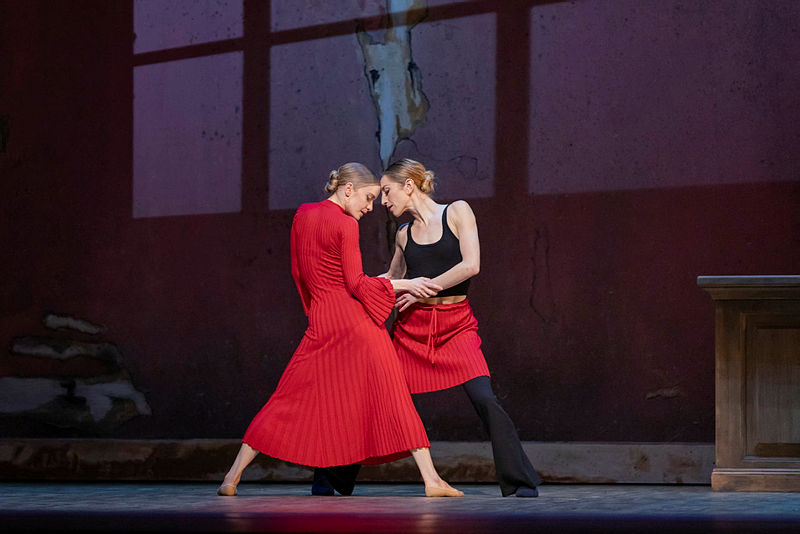 Review: DOS MUJERES at San Francisco Ballet Image