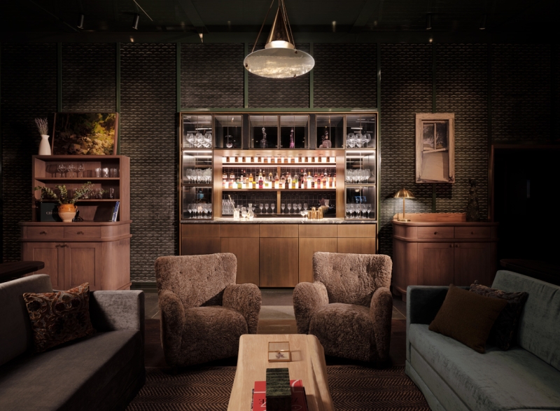 Review: GREYWIND Launches a Extraordinary Pre-Theater Dining Experience Image
