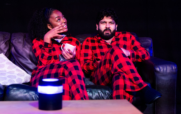 Photos: First Look At ARTIFICIALLY YOURS At Riverside Studios Image