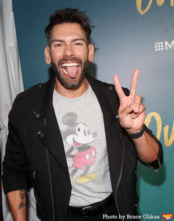 Photos: Stars Walk the Red Carpet on Opening Night of THE OUTSIDERS Image