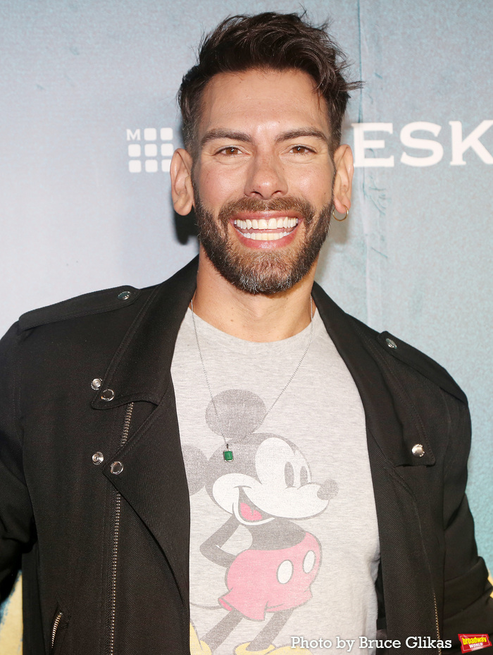 Photos: Stars Walk the Red Carpet on Opening Night of THE OUTSIDERS Image