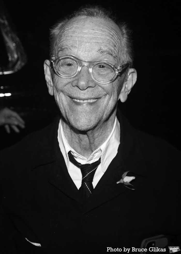 Photos: Joel Grey Celebrates 92nd Birthday at CABARET Image