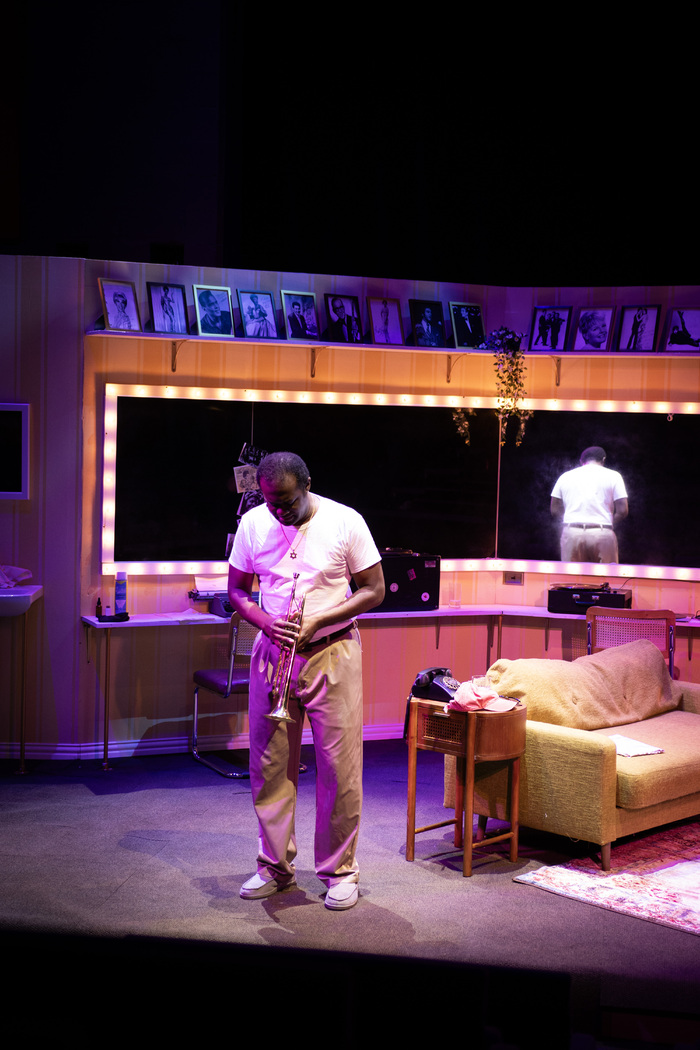 Photos: First Look at Sam Henderson in WaterTower Theatre's SATCHMO AT THE WALDORF Image
