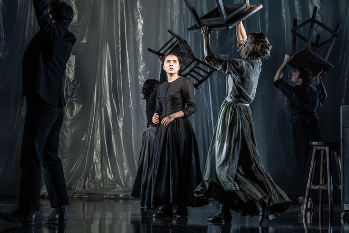 Photos: First Look at LONDON TIDE at the National Theatre Image