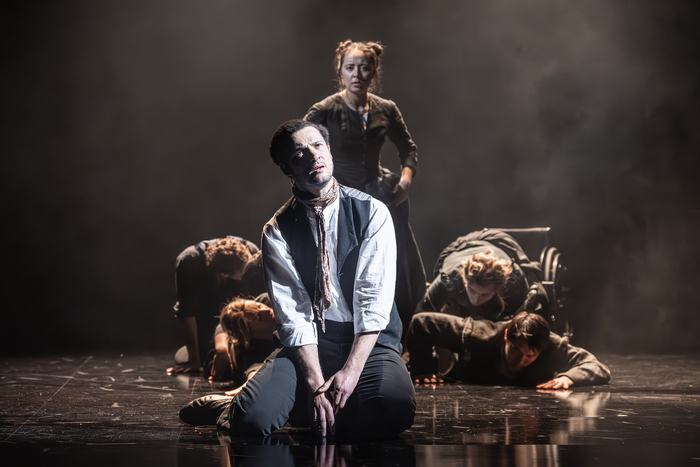 Photos: First Look at LONDON TIDE at the National Theatre 