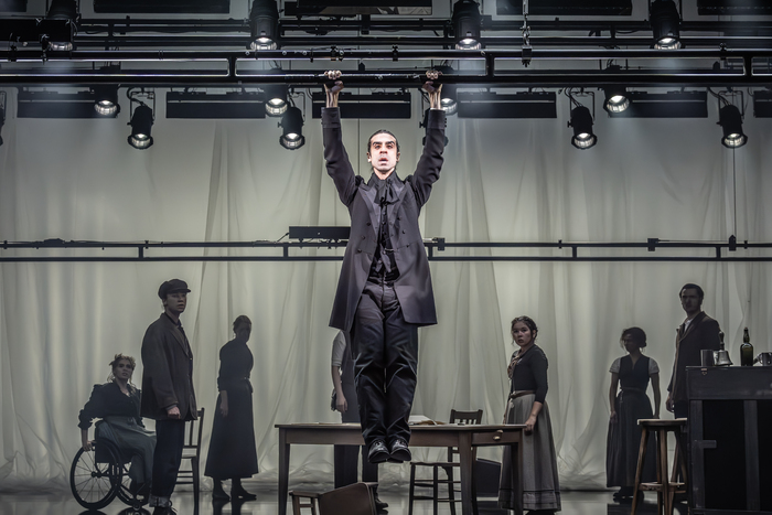 Photos: First Look at LONDON TIDE at the National Theatre Image