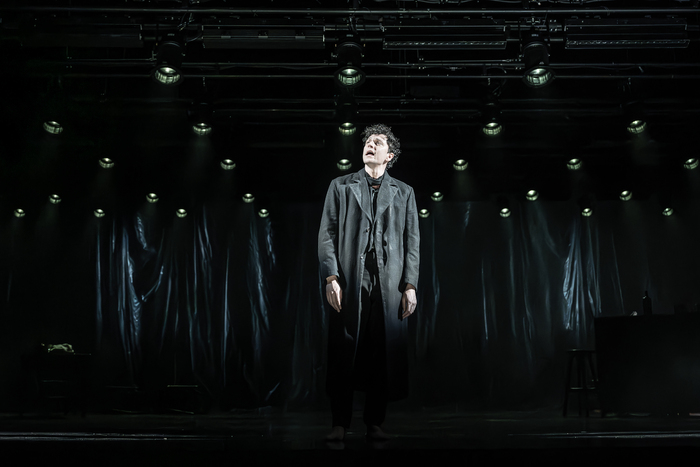 Photos: First Look at LONDON TIDE at the National Theatre Image