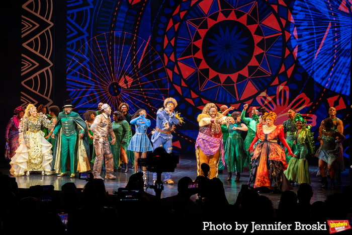 Photos: The Cast of THE WIZ Takes Their Opening Night Bows Image
