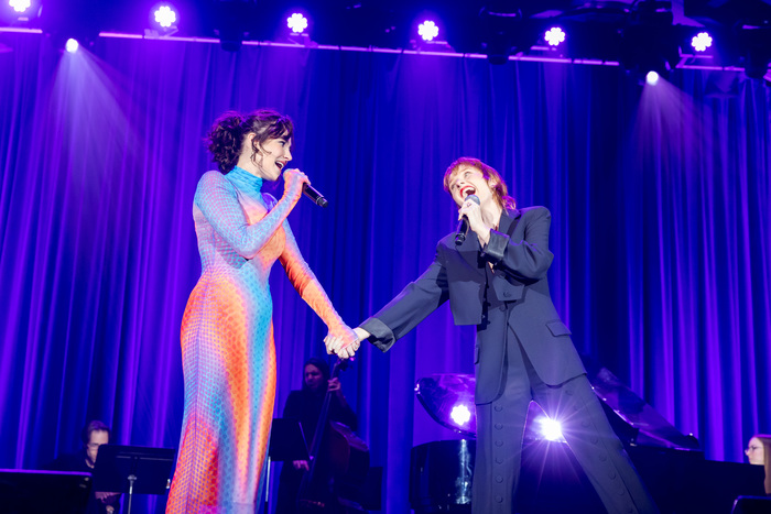 Photos & Video: See Bening, Stokes Mitchell & More at The Entertainment Community Fund Gala Image
