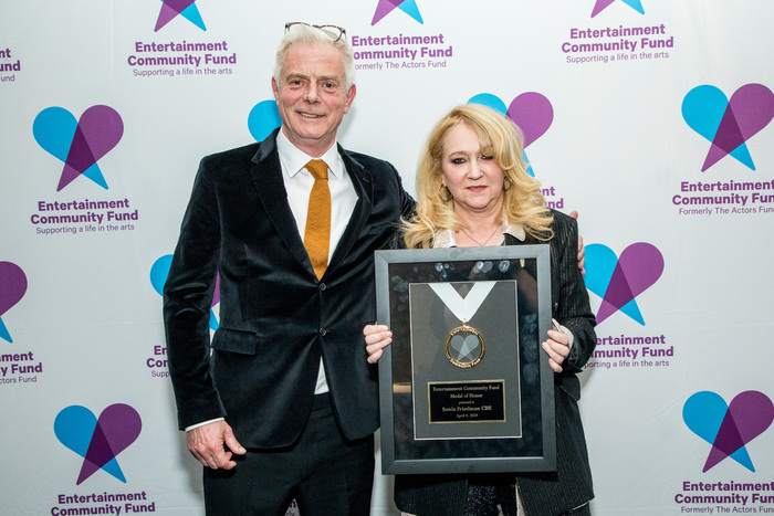 Photos & Video: See Bening, Stokes Mitchell & More at The Entertainment Community Fund Gala Image