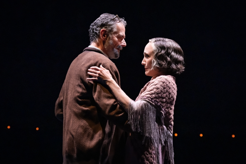 Photos: First Look at Eddie Redmayne, Gayle Rankin & More in CABARET Image
