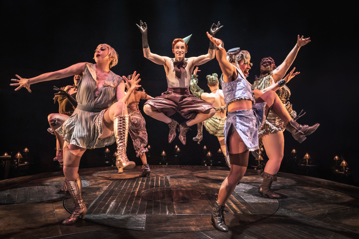 Photos: First Look at Eddie Redmayne, Gayle Rankin & More in CABARET Image