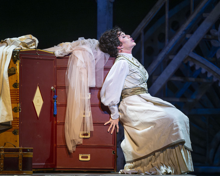 Photos: First Look at FLORENCIA EN EL AMAZONAS at Opera San Jose Image