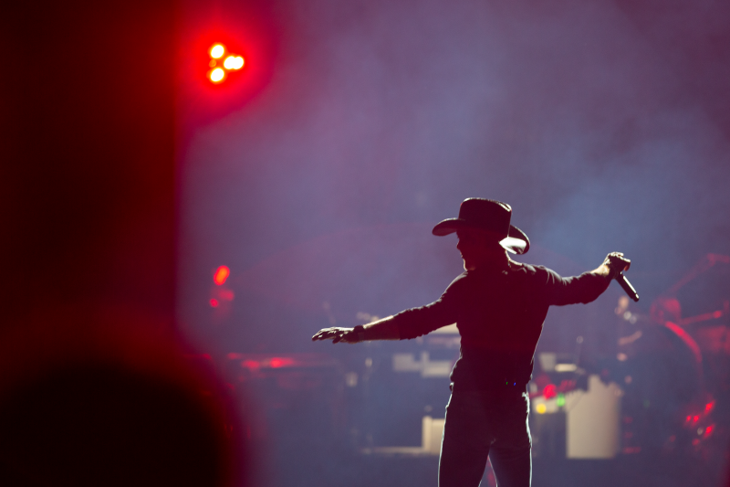 Review: TIM MCGRAW: STANDING ROOM ONLY TOUR 2024 at Xcel Energy Center Image