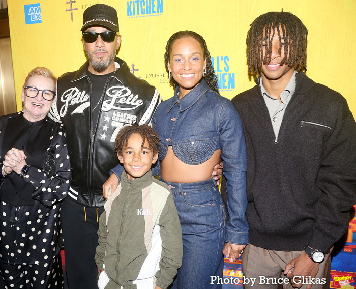Photos: On the Red Carpet with the HELL'S KITCHEN Cast & Creatives on Opening Night Image