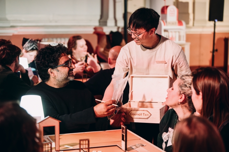 Review: 1884, Shoreditch Town Hall Image