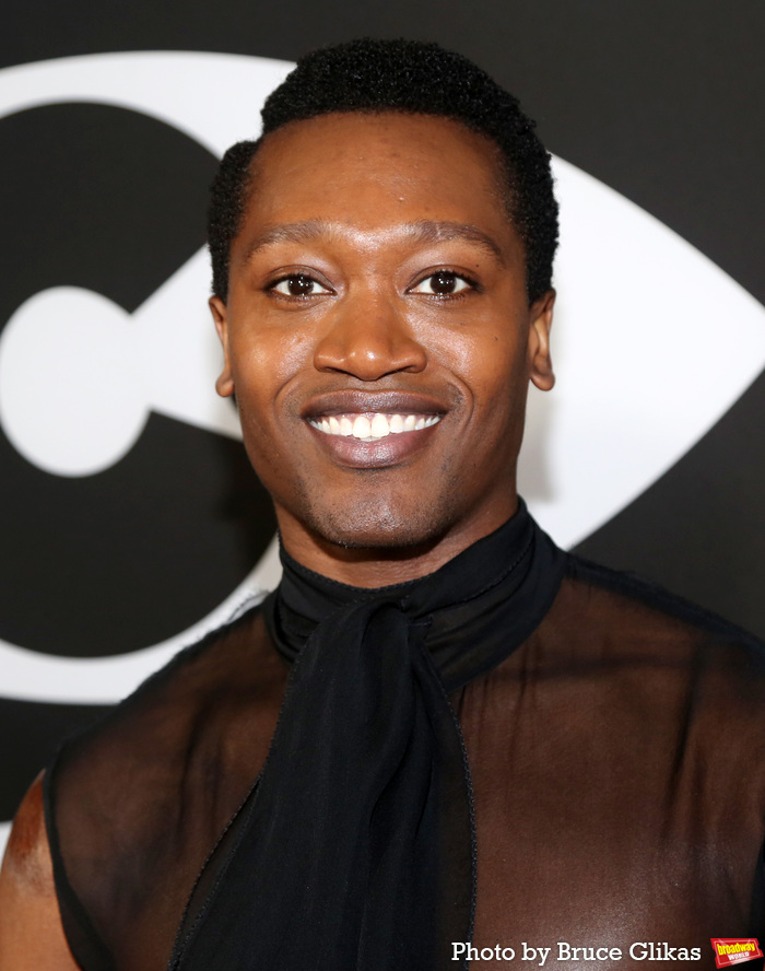 Photos: CABARET Cast Serves Double the Red Carpet Looks on Opening Weekend Image