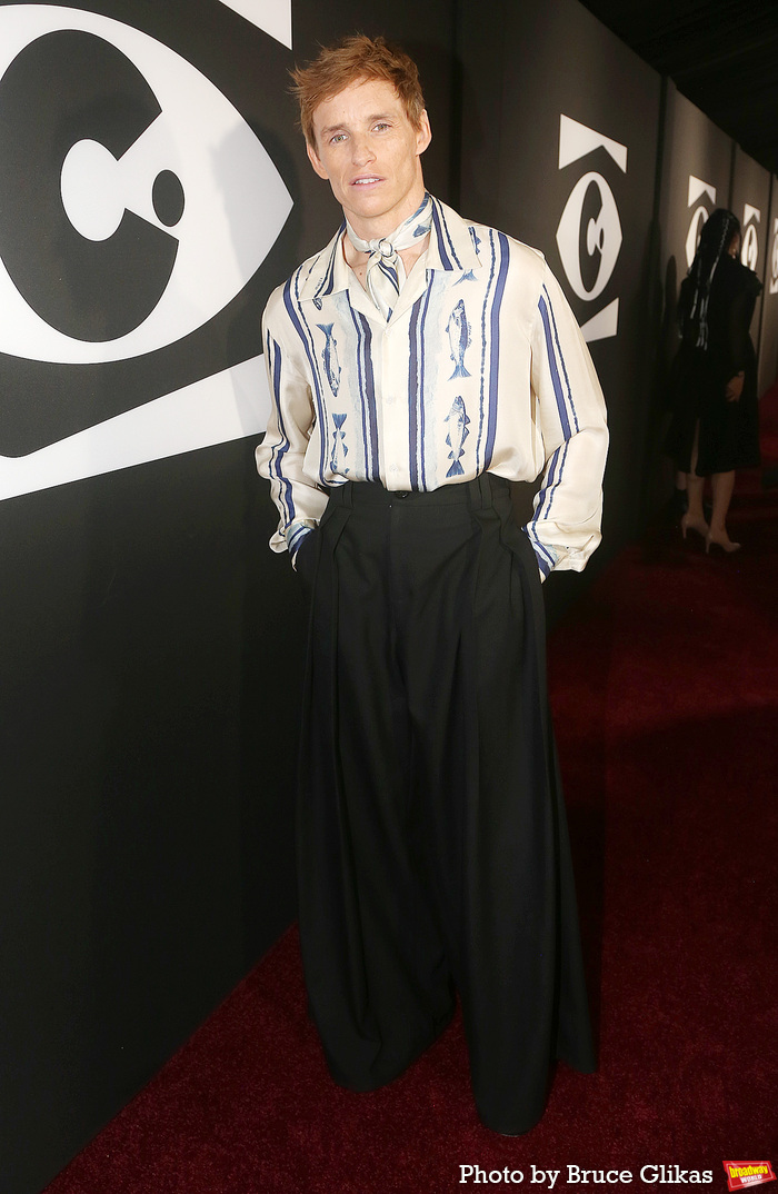 Photos: CABARET Cast Serves Double the Red Carpet Looks on Opening Weekend Image
