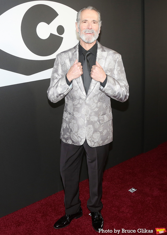 Photos: CABARET Cast Serves Double the Red Carpet Looks on Opening Weekend Image