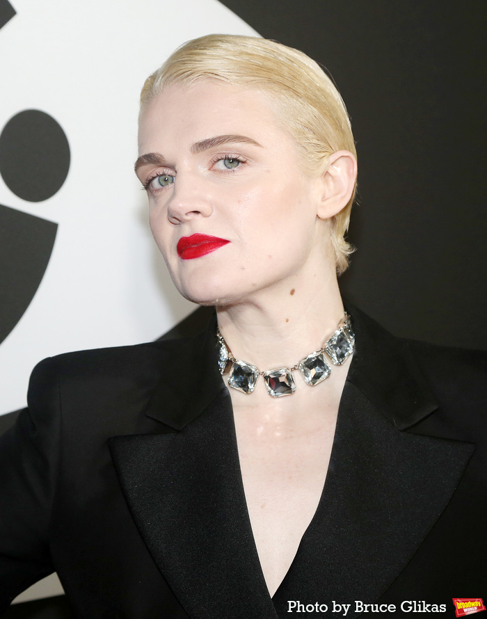Photos: CABARET Cast Serves Double the Red Carpet Looks on Opening Weekend Image