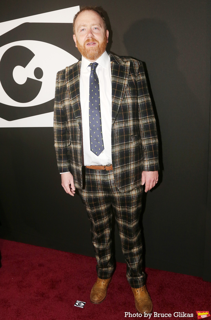 Photos: CABARET Cast Serves Double the Red Carpet Looks on Opening Weekend Image