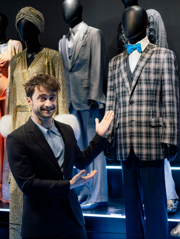 Photos: The Stars of MERRILY WE ROLL ALONG Visit The Museum Of Broadway! Image