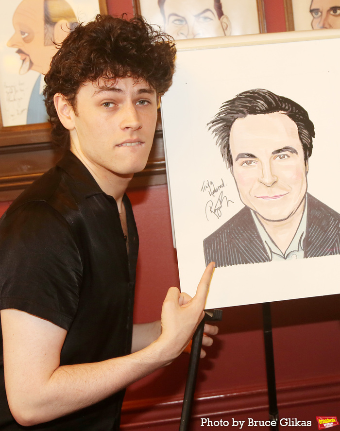 Photos: BACK TO THE FUTURE's Roger Bart Has Sardi's Caricature Unveiled Image