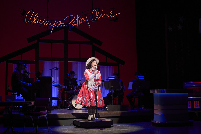 Photos: First Look at Great Lakes Theater's ALWAYS...PATSY CLINE Image