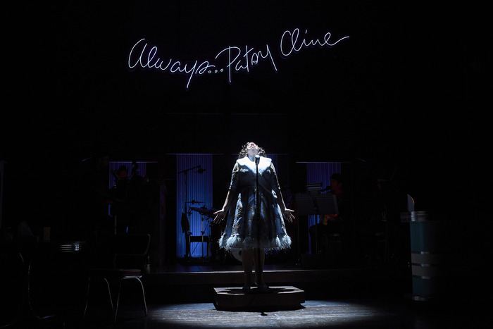Photos: First Look at Great Lakes Theater's ALWAYS...PATSY CLINE Image