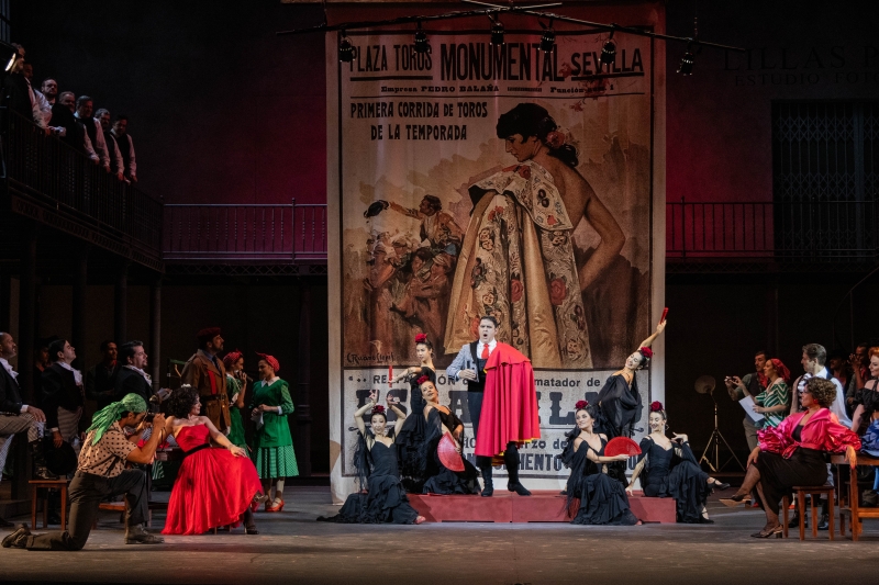 Set in the World of Haute Couture, BIZET'S CARMEN Opens at Theatro Municipal de Sao Paulo  Image