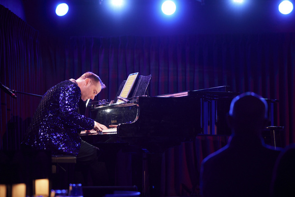 Photos: Kevin Winebold's KEVIN ON THE KEYS Celebrates Hollywood At The Green Room 42 