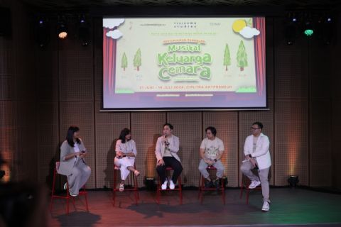 Previews: The Heartwarming Indonesian Classic 'Keluarga Cemara' Takes the Stage This School Holiday  Image