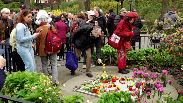 Photos: Inside NYC's Annual Commemoration Of The Warsaw Ghetto Uprising Image