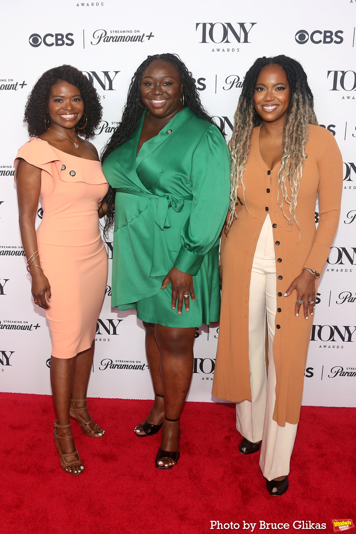 ''Jaja''s African Hair Braiding'' LaChanze, Whitney White and Jocelyn Bioh Photo