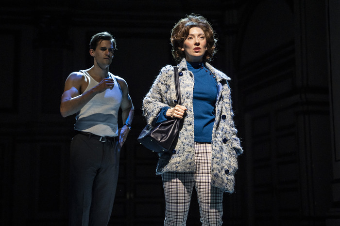 Photos: First Look At BEAUTIFUL: THE CAROLE KING MUSICAL At Paramount Theatre Image