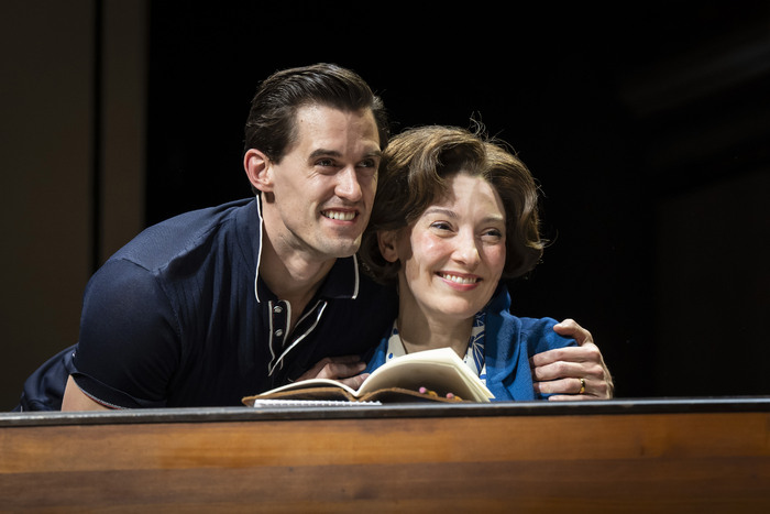 Photos: First Look At BEAUTIFUL: THE CAROLE KING MUSICAL At Paramount Theatre 