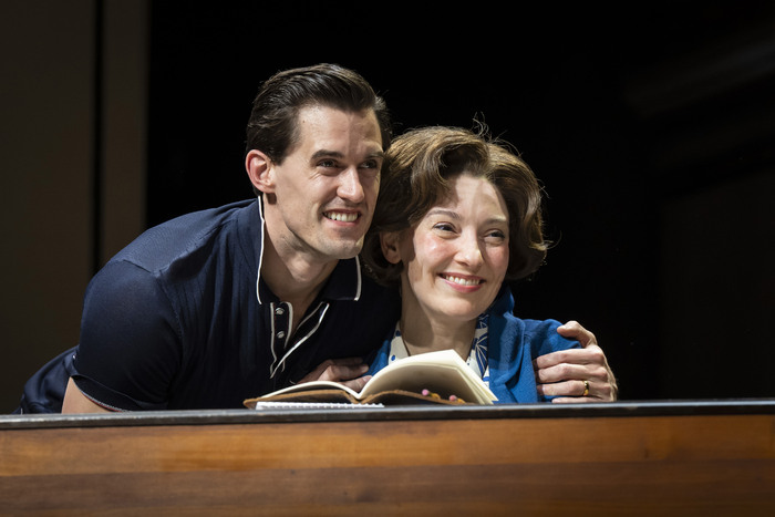 Photos: First Look At BEAUTIFUL: THE CAROLE KING MUSICAL At Paramount Theatre Image