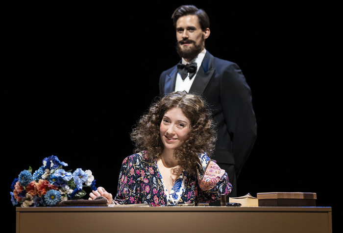 Photos: First Look At BEAUTIFUL: THE CAROLE KING MUSICAL At Paramount Theatre Image