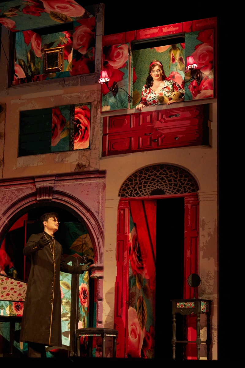 Review: THE BARBER OF SEVILLE at Mccaw Hall Image