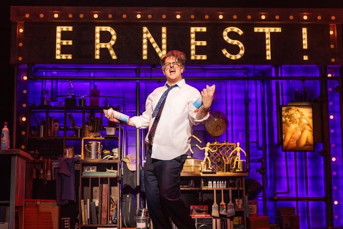 Photos: First Look At Pre-Broadway DEATH BECOMES HER in Chicago 