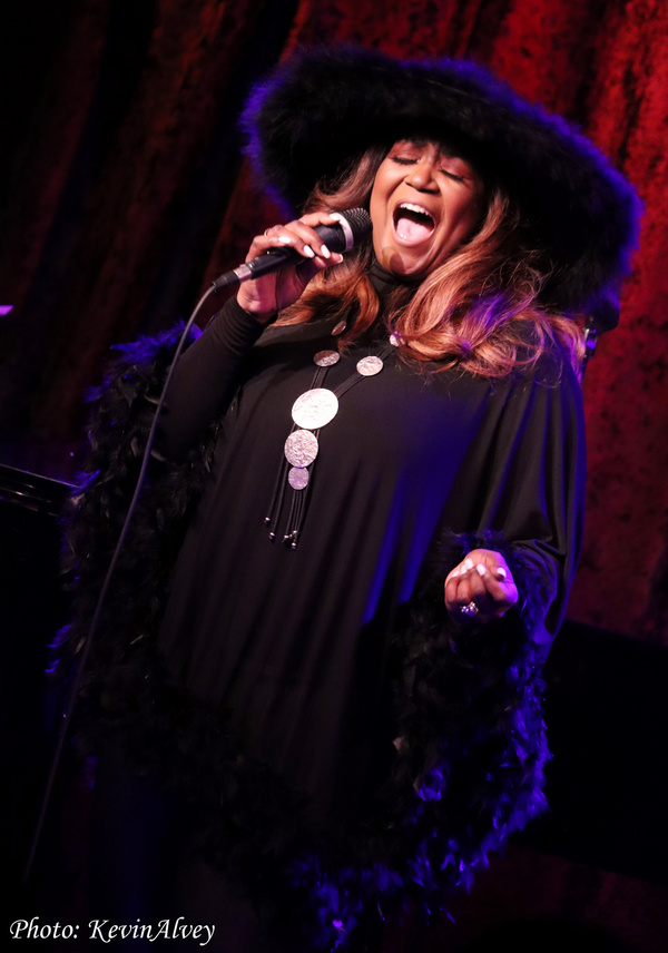 Photos: Wendy Moten Returns To The Birdland Stage Image