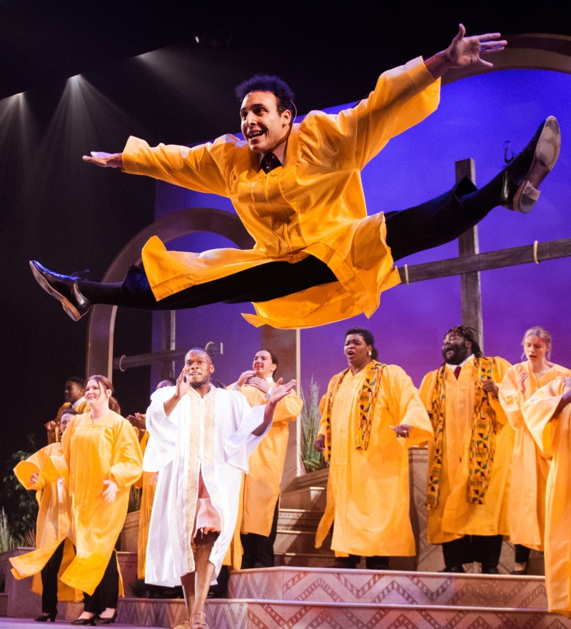 Review: YOUR ARMS TOO SHORT TO BOX WITH GOD at Playhouse On The Square Image
