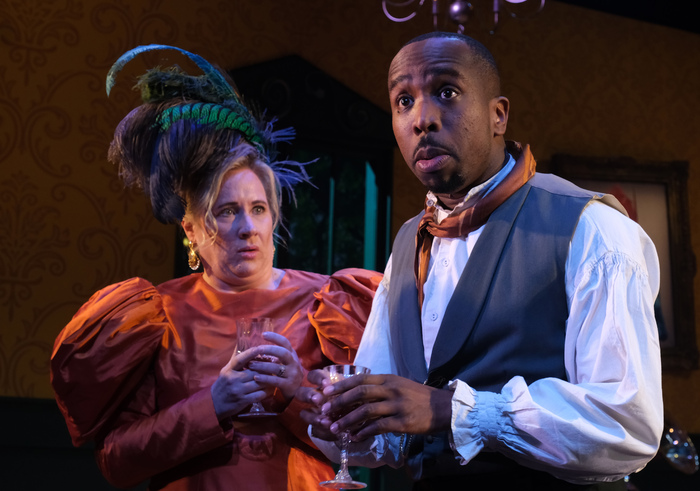 Review: THE GOVERNMENT INSPECTOR, Marylebone Theatre Image